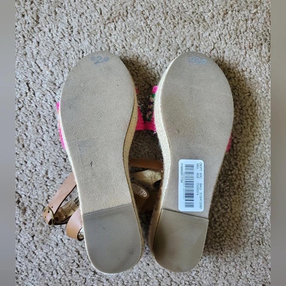 Steve Madden Pink shoes for girls Size 4